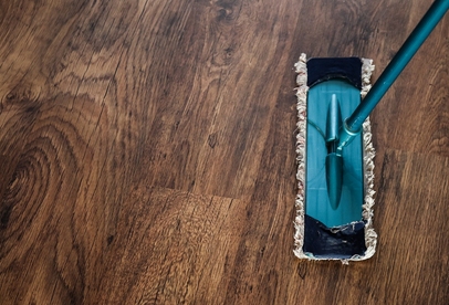 Jak skutecznie posprzątać podłogę ?